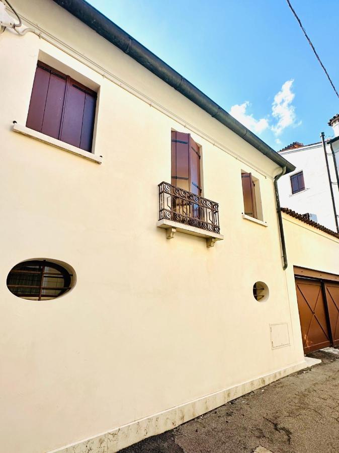 Appartement Ca' Degli Uberti Dimora Storica à Trévise Extérieur photo