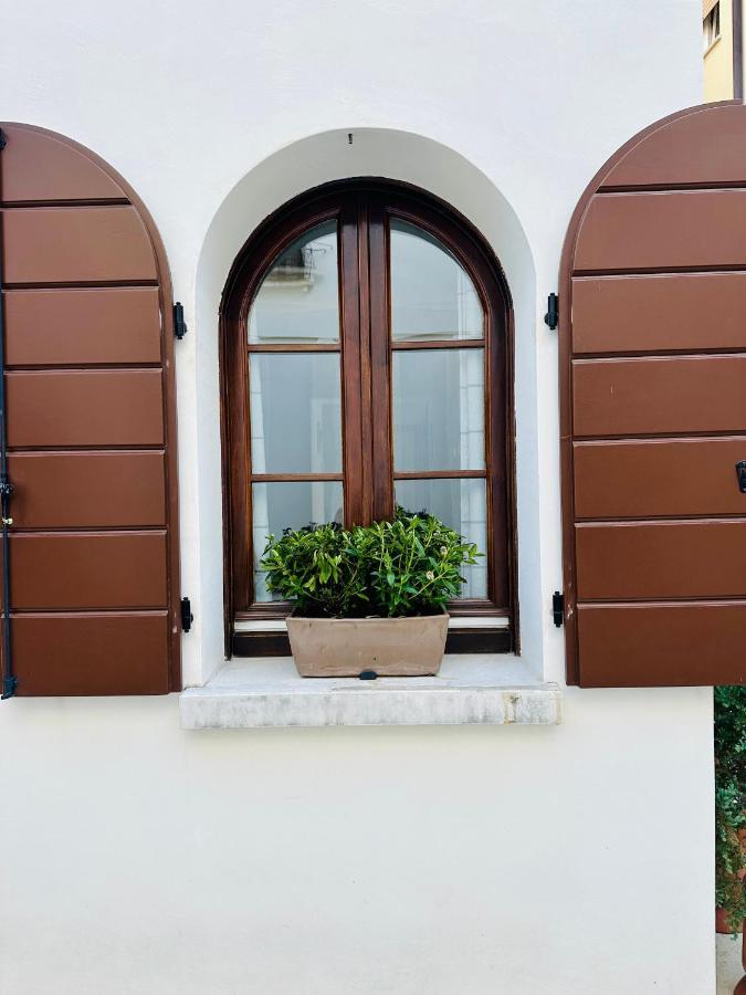 Appartement Ca' Degli Uberti Dimora Storica à Trévise Extérieur photo